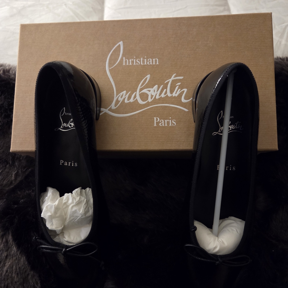 Christian Louboutin Elegant Black Flats
